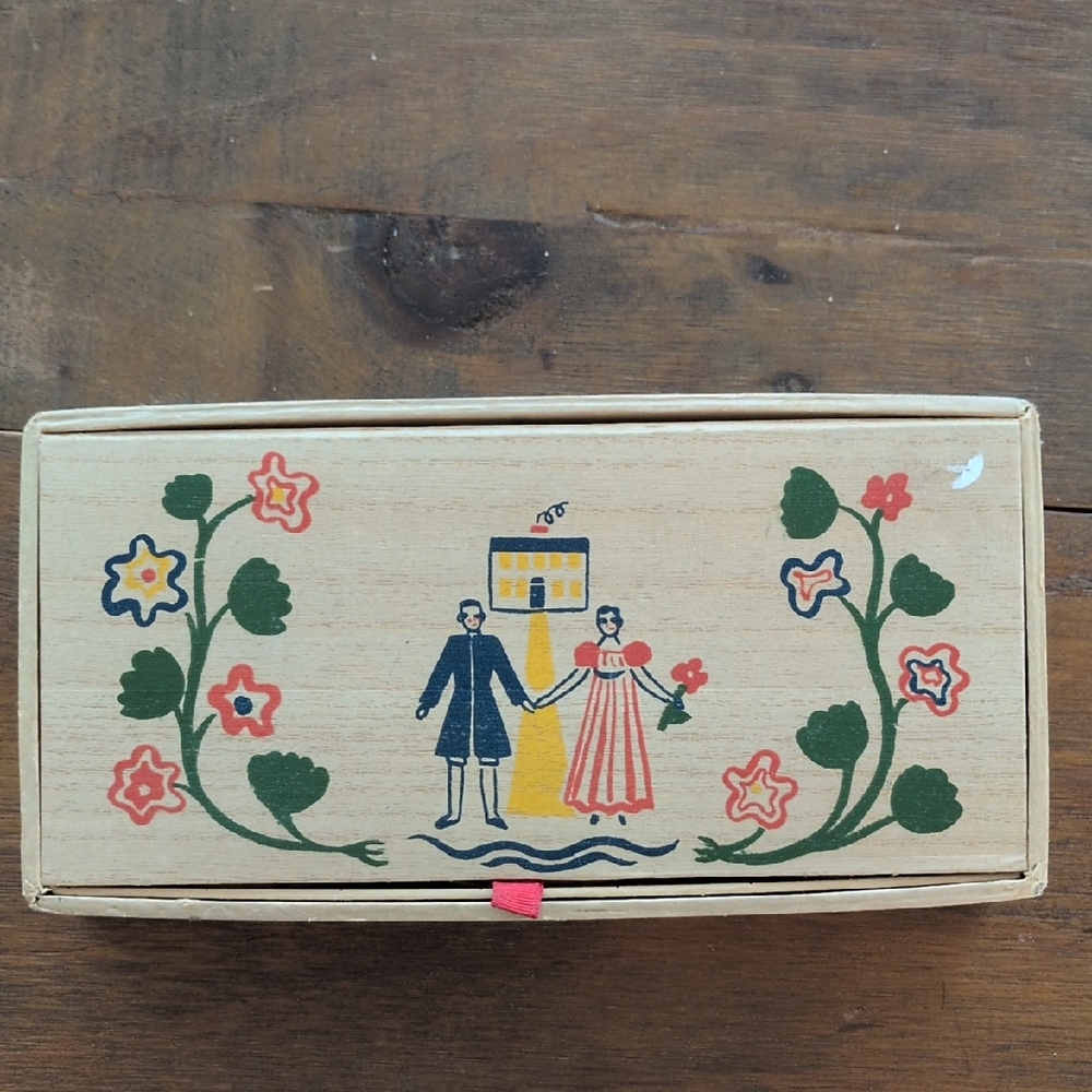 Vintage Old Spice Yardley's Old English Lavender Soap Box With Soaps